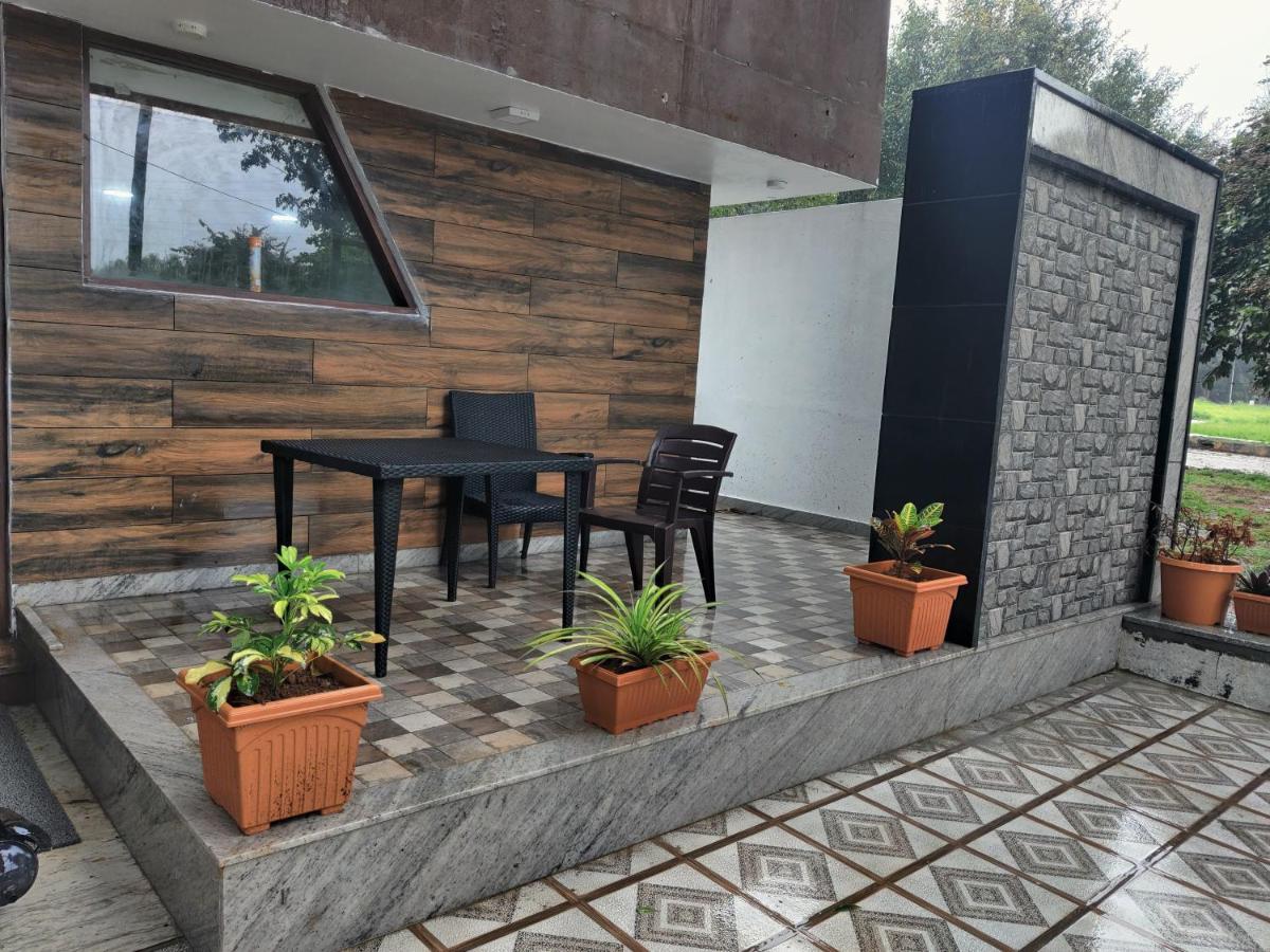 Avi Fortune Suites - Near Bangalore International Airport Экстерьер фото